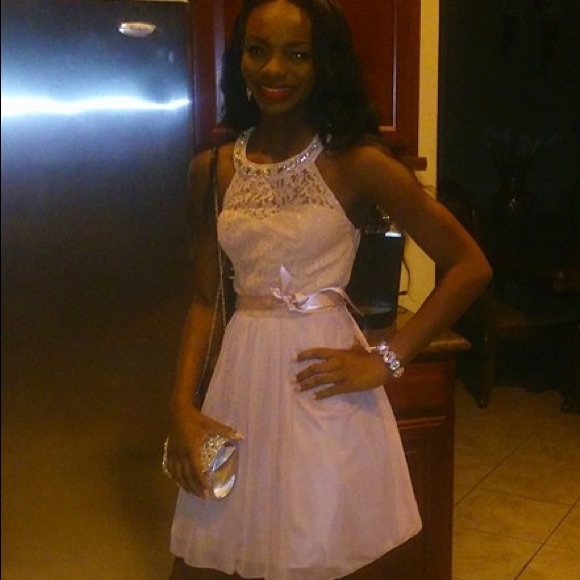 Dress - Picture 3 of 5